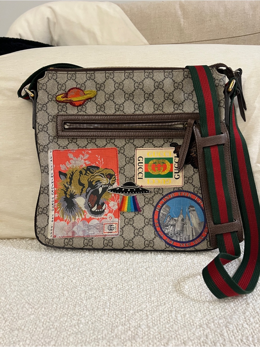 Gucci GG Soft Supreme Monogram Courrier Web Messenger Bag Beige Acero Multicolor - Picture 2 of 9